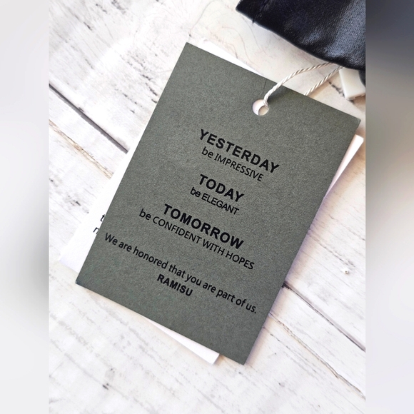 Ramisu Black Faux Leather Silver Zip up Pull on Shorts Goth Grunge Biker Style - Picture 10 of 11